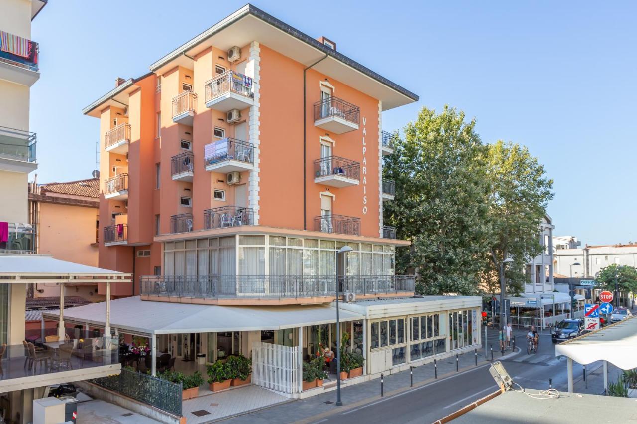 Hotel Valparaiso Rimini Exterior foto